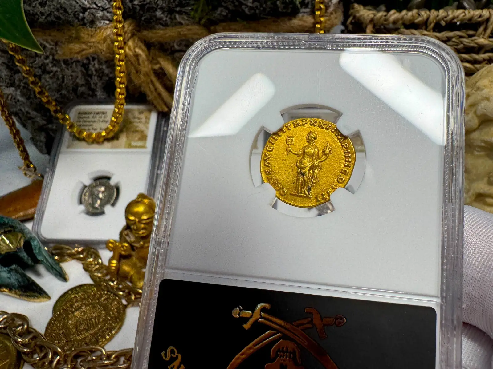 Roman Empire Marcus Aurelius "5th of 5 Emperors" Aureus NGC Ch XF #243-001 10