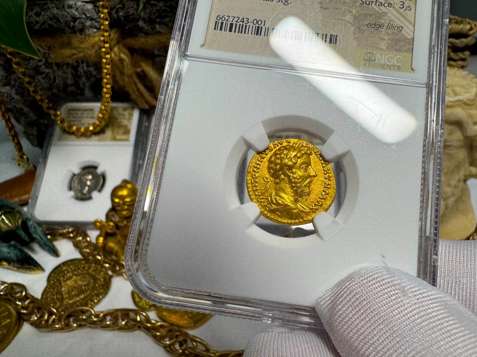 Roman Empire Marcus Aurelius "5th of 5 Emperors" Aureus NGC Ch XF #243-001 7