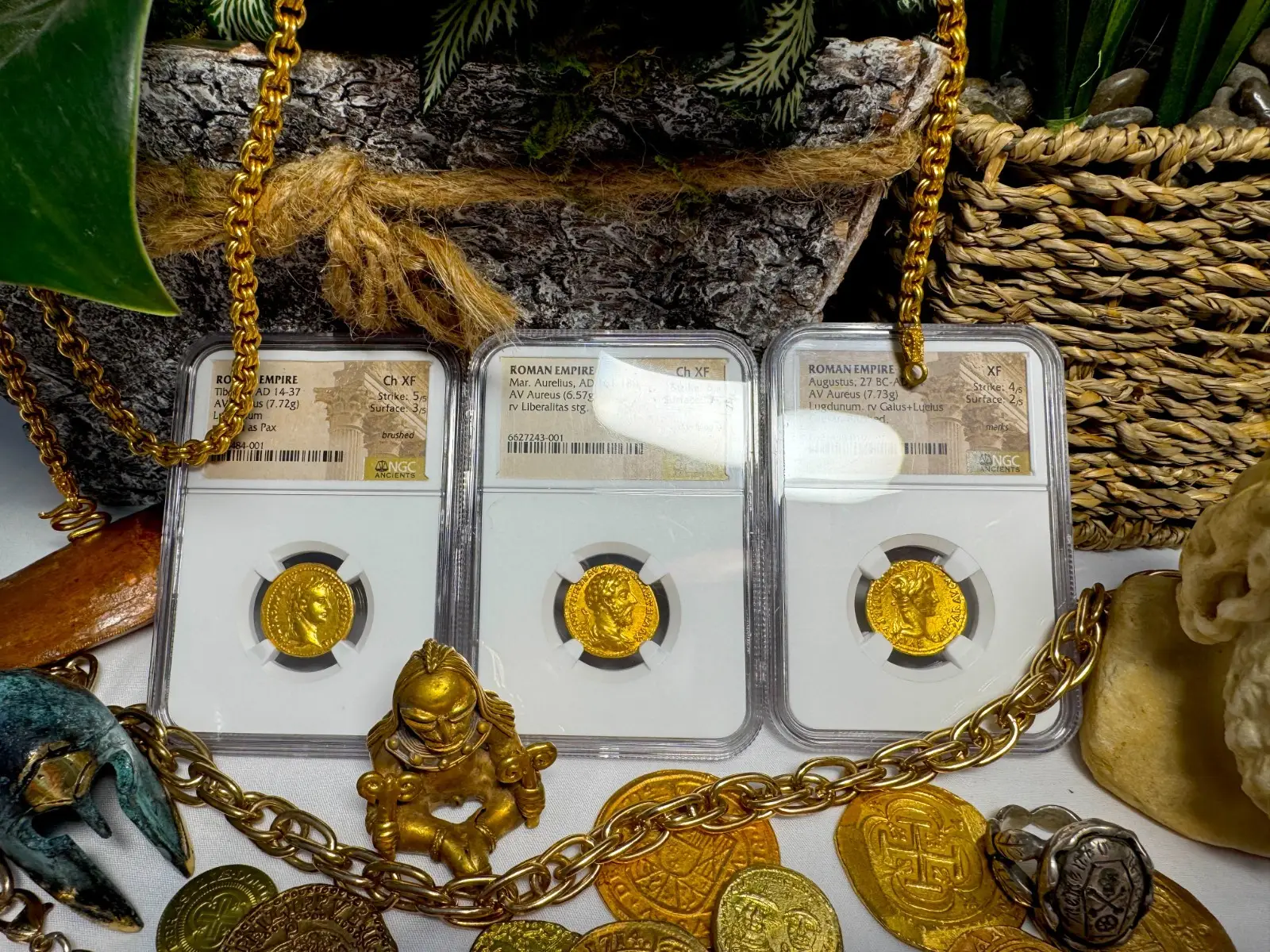 Roman Empire Marcus Aurelius "5th of 5 Emperors" Aureus NGC Ch XF #243-001 12