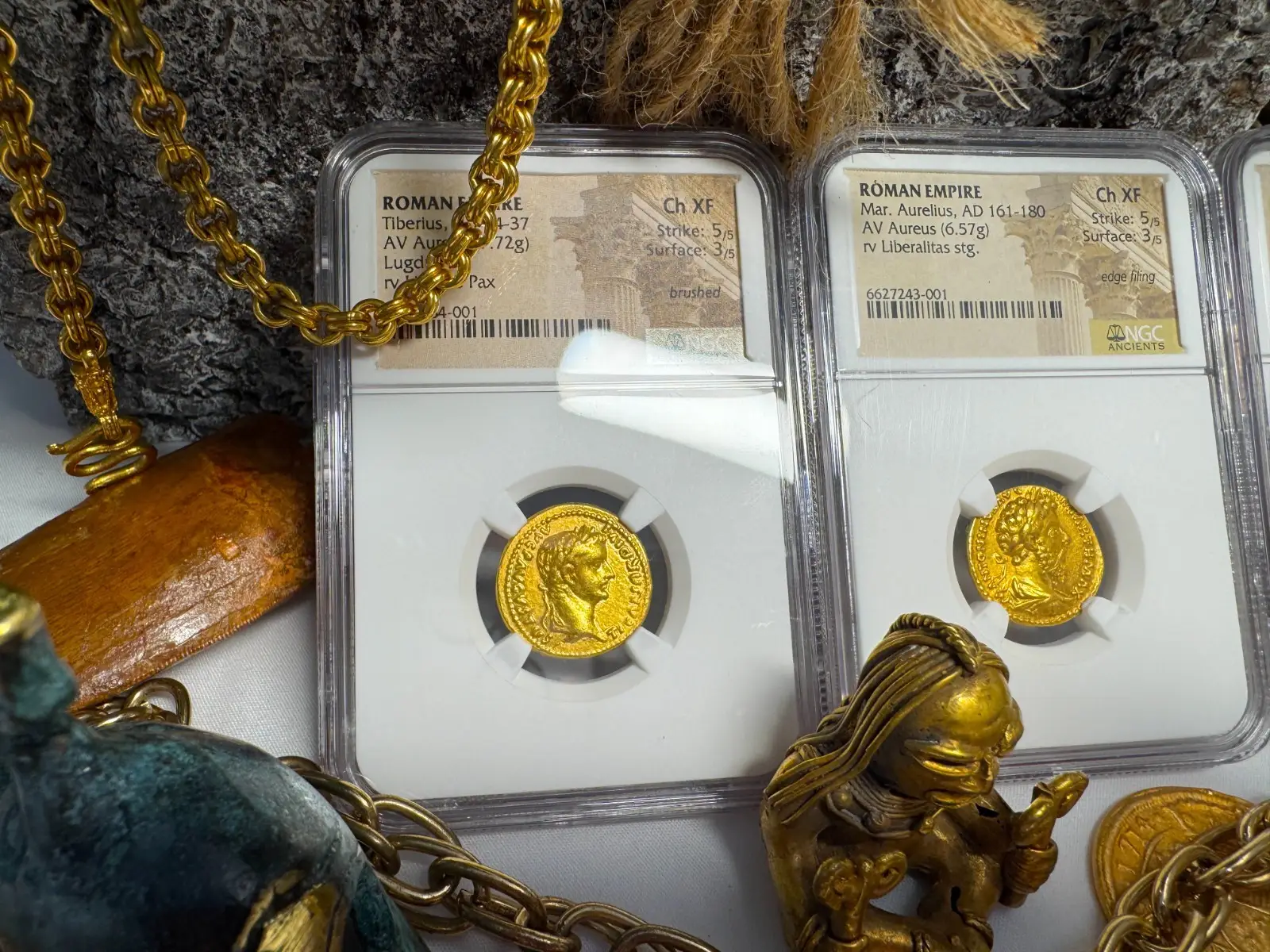 Roman Empire "Tiberius- 3rd of 12 Caesars" 14AD Aureus CH XF #484-001 18