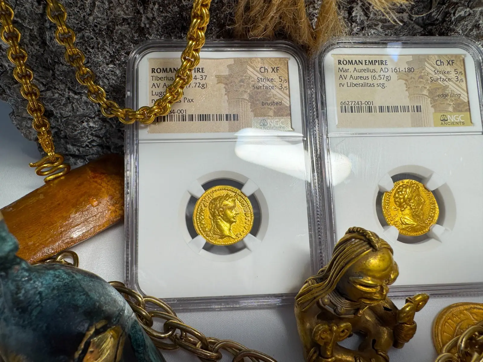 Roman Empire "Tiberius- 3rd of 12 Caesars" 14AD Aureus CH XF #484-001 19