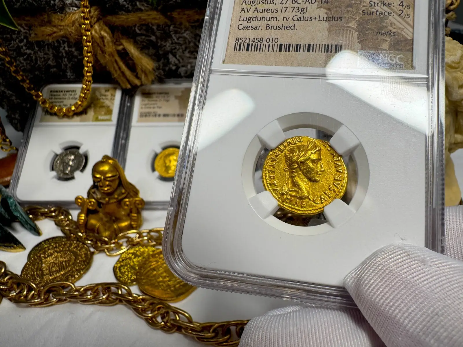 Roman Empire "Augustus 2nd of 12 Caesars" 27BC Aureus NGC XF #458-010 3