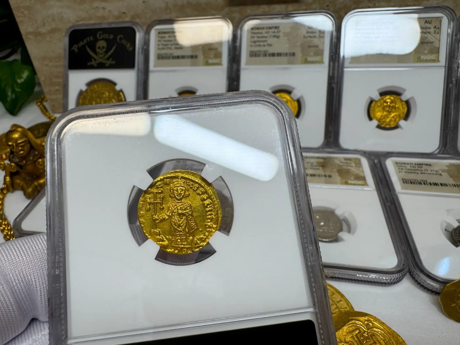 Byzantine Empire "Jesus Christ" Justinian II *FIRST REIGN* 685AD NGC MS! Cameo 15