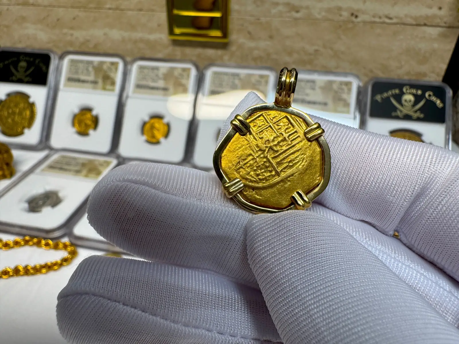 Spain 2 Escudos 1598-21 Pendant 18kt Necklace 10.7gm Jewelry 9