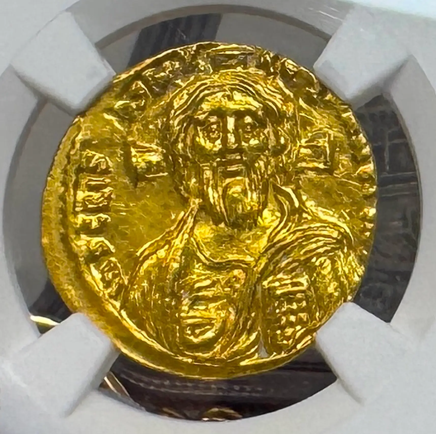 Byzantine Empire "Jesus Christ" Justinian II *FIRST REIGN* 685AD NGC MS! Cameo 27