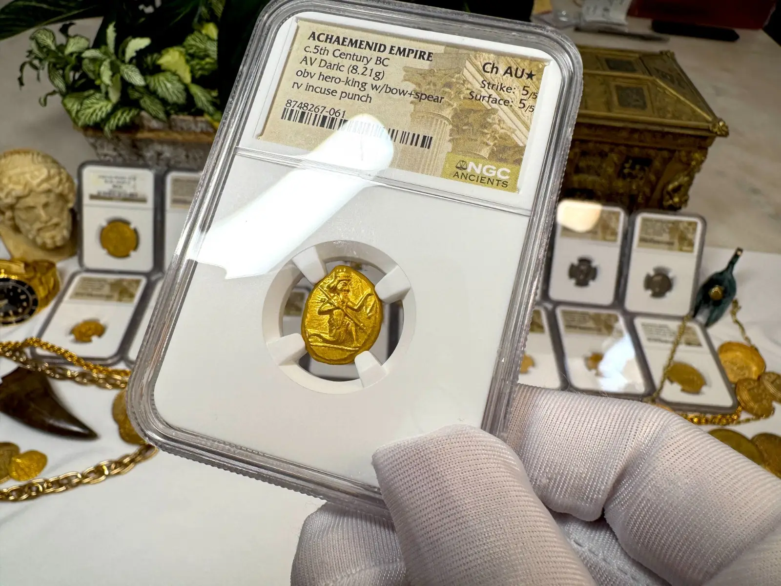 Achaemenid Empire 5th Century BC "Hero-King" Daric NGC Ch AU ★ 2