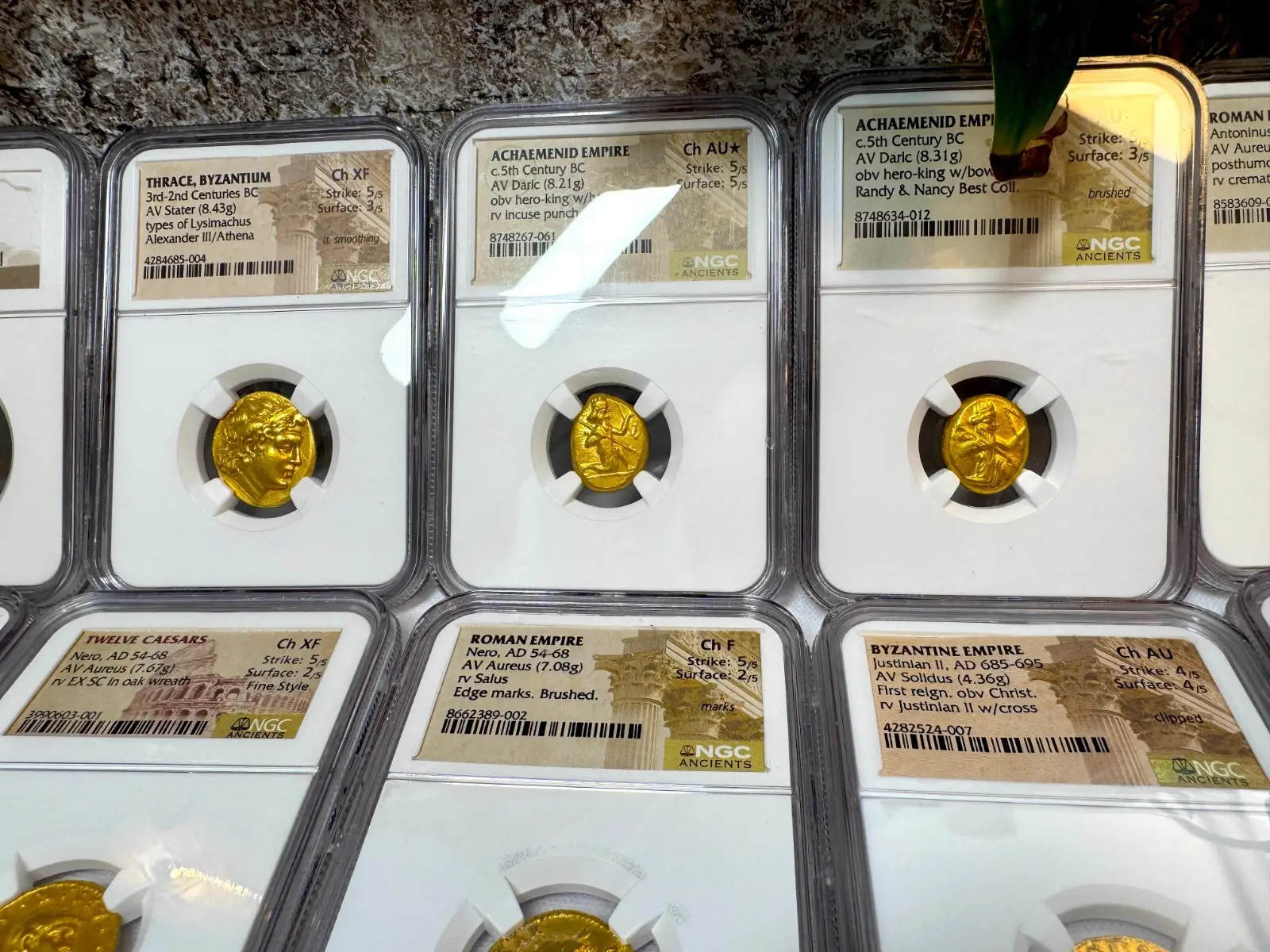 Achaemenid Empire 5th Century BC "Hero-King" Daric NGC Ch AU ★ 22