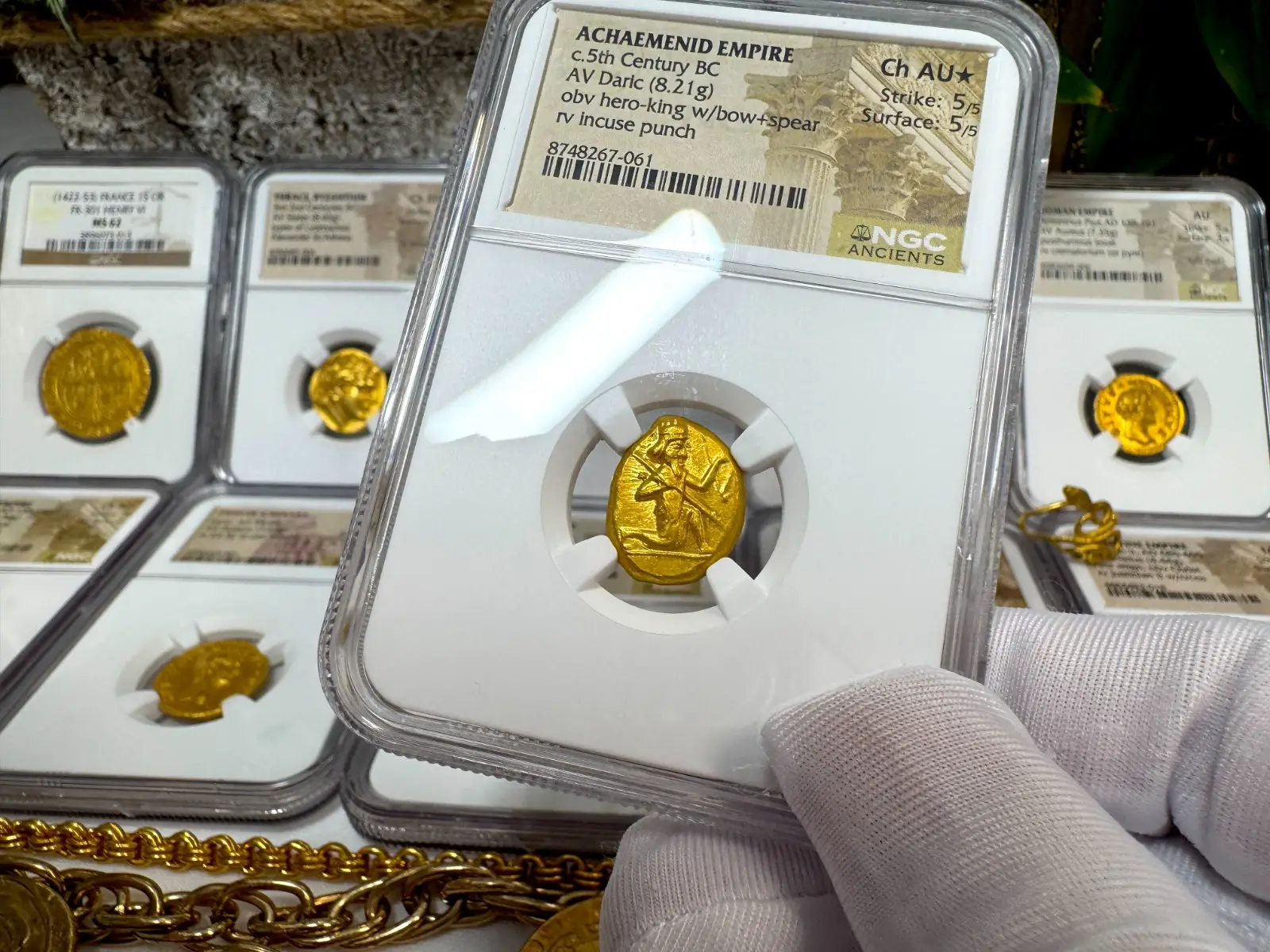 Achaemenid Empire 5th Century BC "Hero-King" Daric NGC Ch AU ★ 9