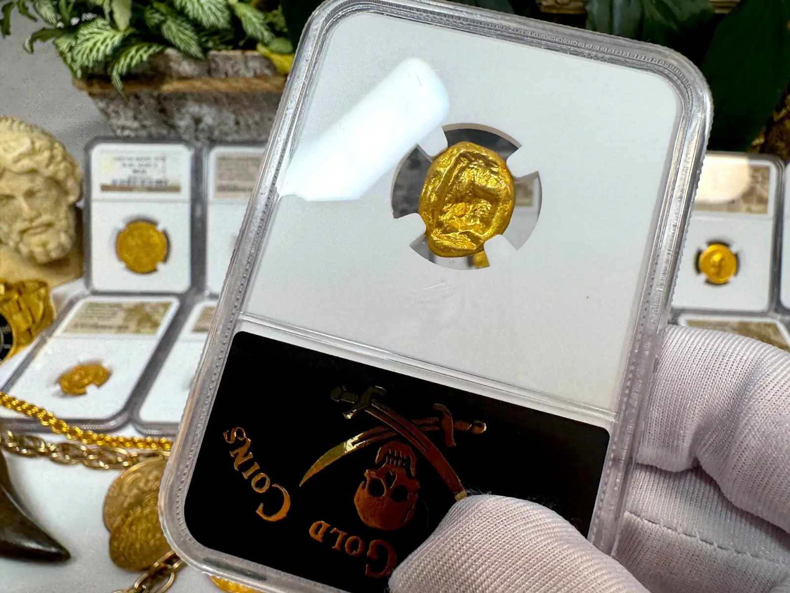 Achaemenid Empire 5th Century BC "Hero-King" Daric NGC Ch AU ★ 6