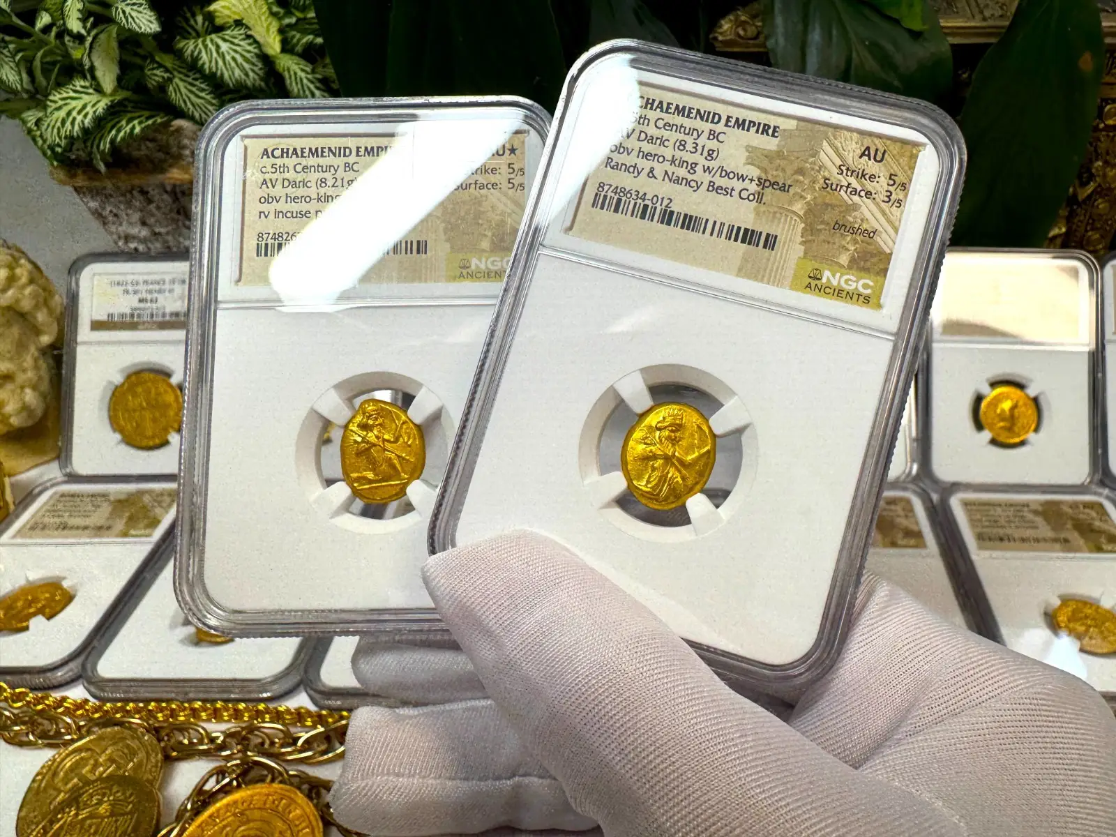 Achaemenid Empire 5th Century BC "Hero-King" Daric NGC Ch AU ★ 17