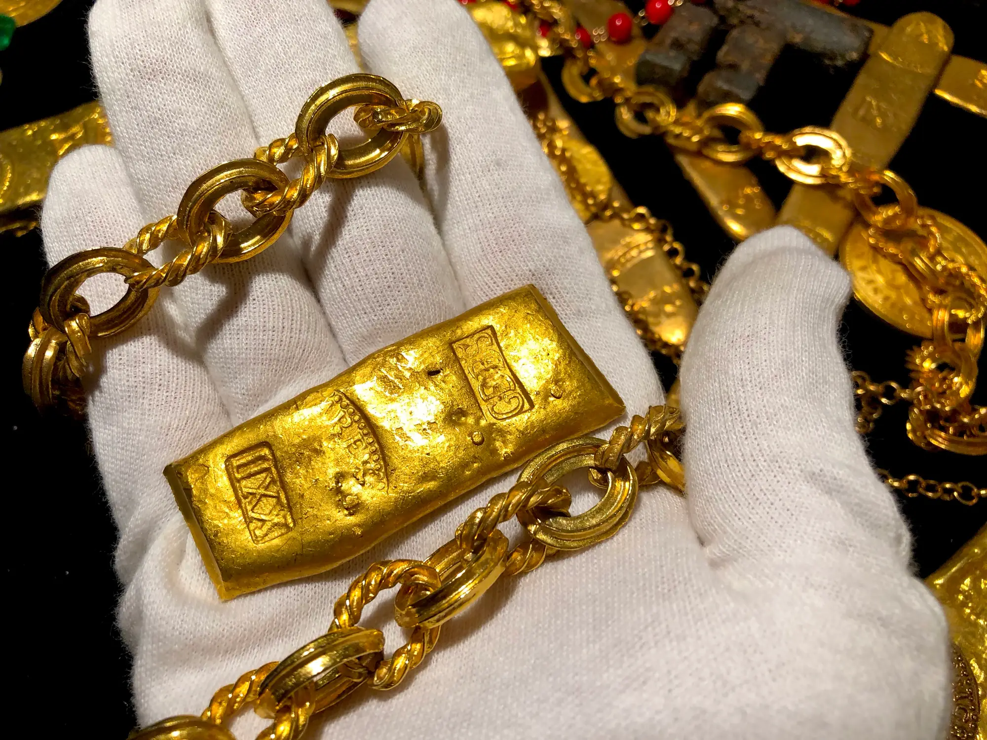 Atocha Gold Bar 150 Grams 17