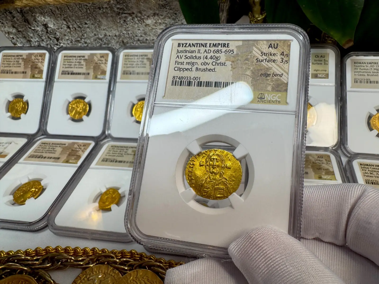 Byzantine Empire "Jesus Christ" 685AD Justinian II Solidus NGC AU #933-001 15