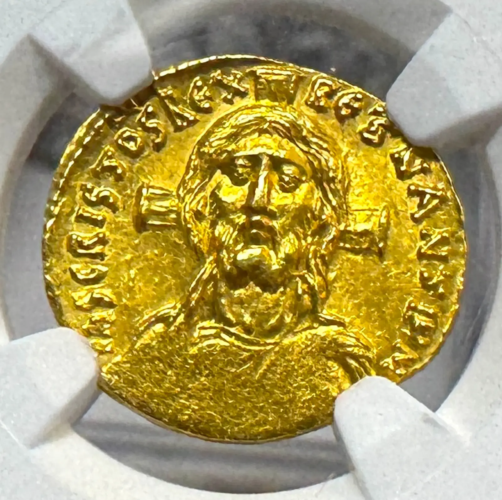 Byzantine Empire "JESUS CHRIST" Justinian II First Reign NGC CH AU #741-041