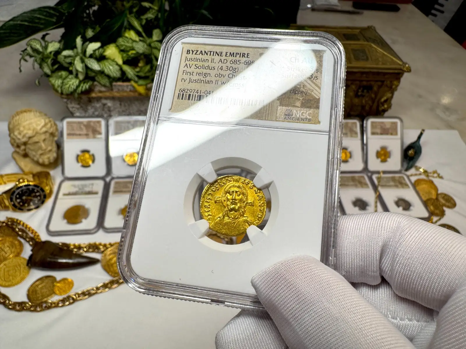 Byzantine Empire "JESUS CHRIST" Justinian II First Reign NGC CH AU #741-041 12