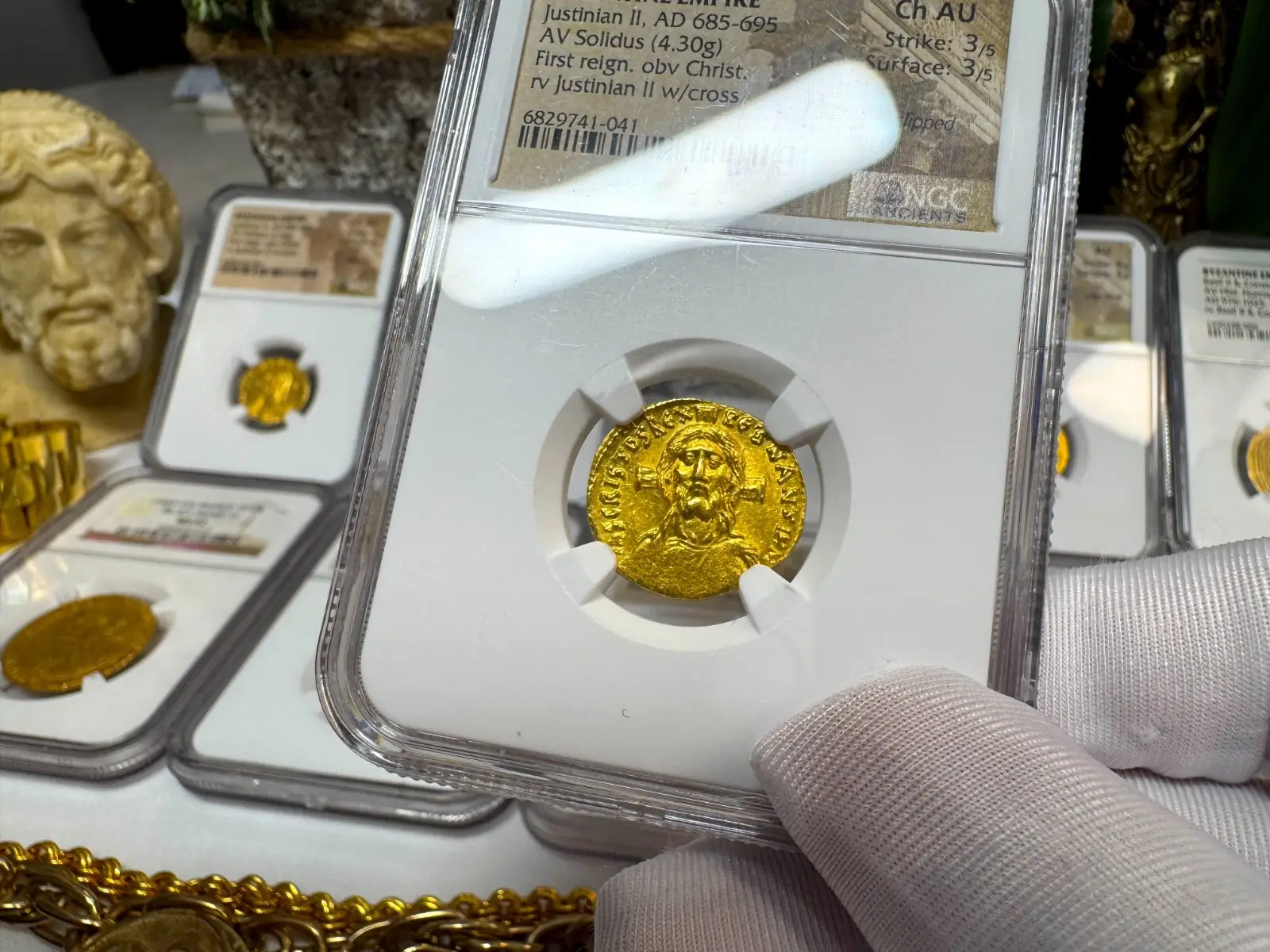 Byzantine Empire "JESUS CHRIST" Justinian II First Reign NGC CH AU #741-041 18