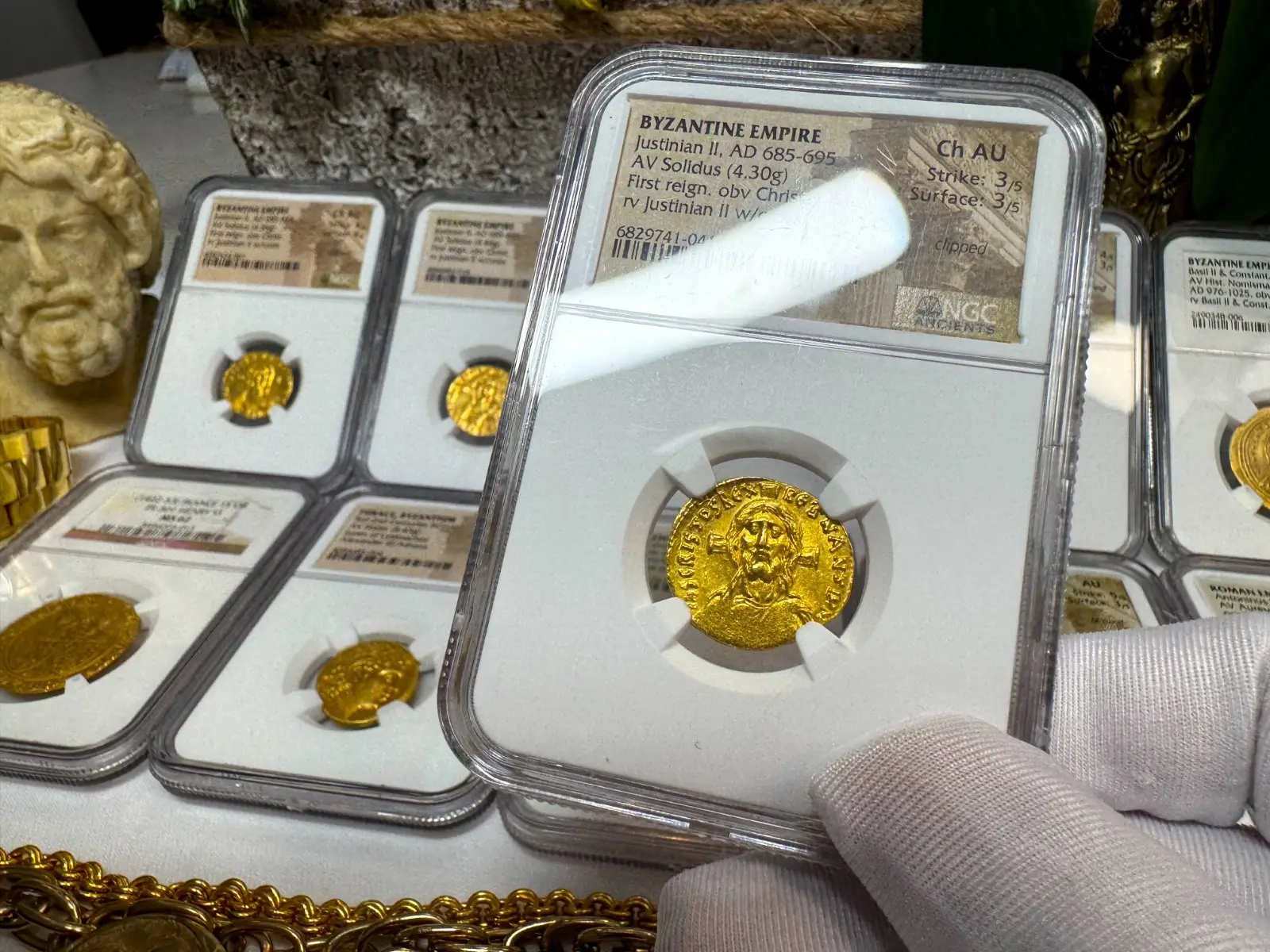 Byzantine Empire "JESUS CHRIST" Justinian II First Reign NGC CH AU #741-041 19
