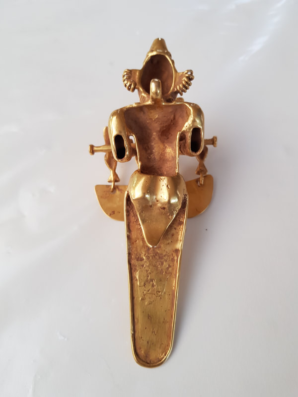 Sinu Gold Pendant Anthropomorphic Shaman Holding Four Bird Figures 8