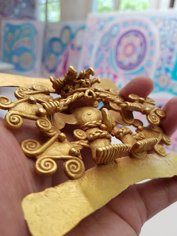 Diquis Gold Pendant Depicting a Anthropomorphic Shaman Surrounded by Serpent Heads 4