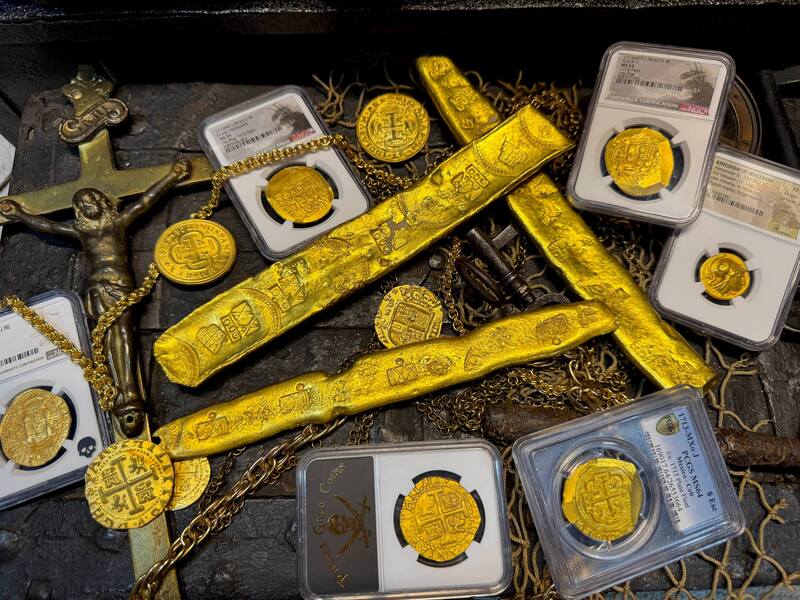 Peru 8 Escudos 1698 "1715 Fleet Shipwreck" NGC 58 54