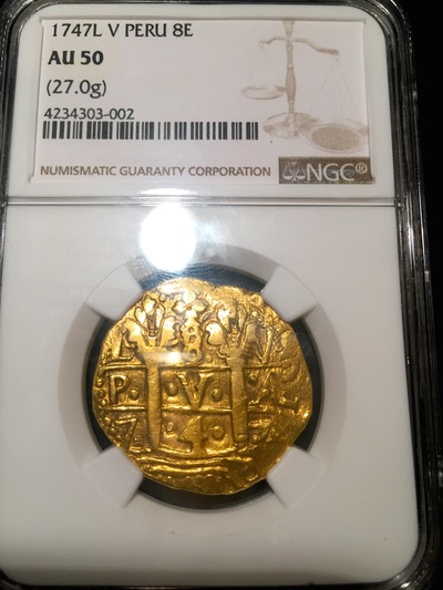 Peru 8 Escudos 1747 "La Luz" NGC 50 11