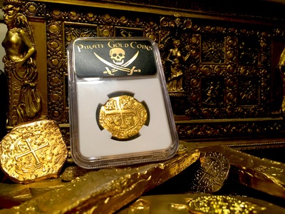 Peru 8 Escudos 1747 "La Luz" NGC 50 8