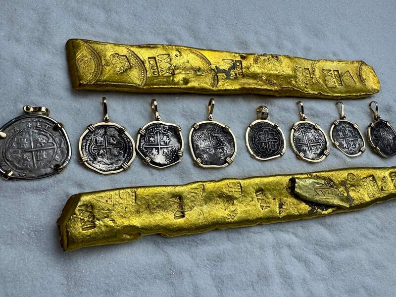 Bolivia 2 Reales "Atocha 1622 Shipwreck" Pendant 5