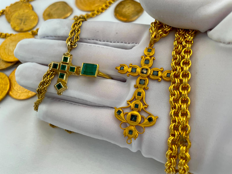 Gold & Emerald "Atocha 1622 Shipwreck" Ring