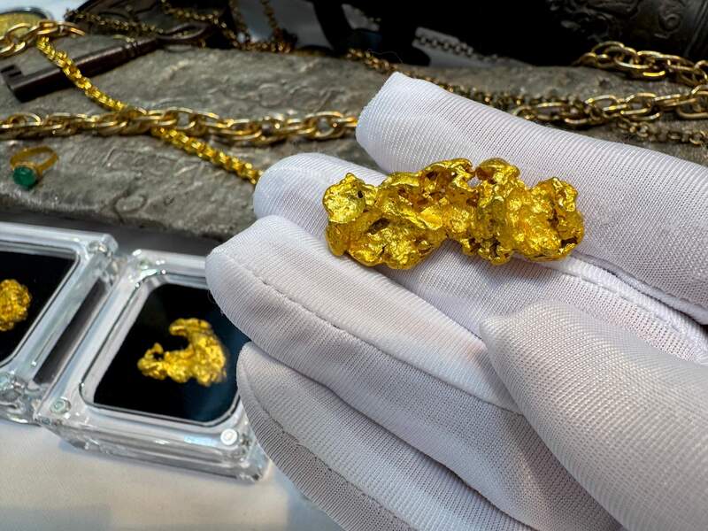 Australian Gold Nugget "Barbell" 26.1 grams 42