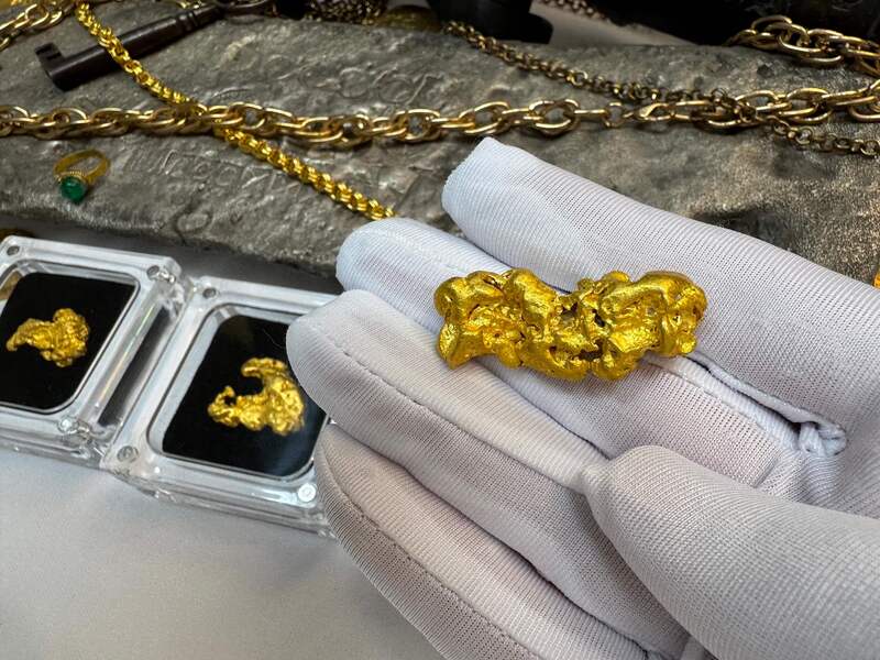Australian Gold Nugget "Barbell" 26.1 grams 7
