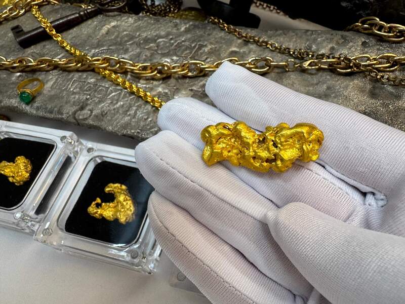 Australian Gold Nugget "Barbell" 26.1 grams 8