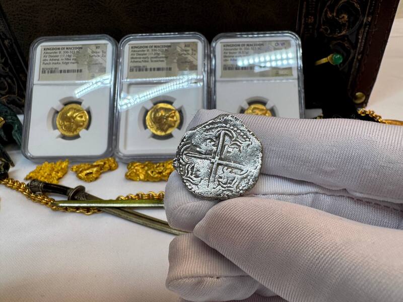 Bolivia 2 Reales "Atocha 1622 Shipwreck" Chest #1825 7