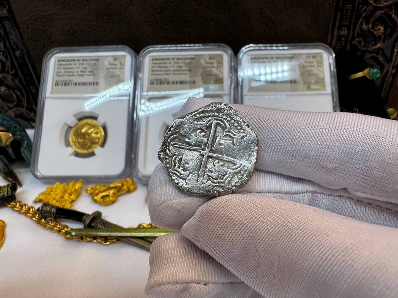 Bolivia 2 Reales "Atocha 1622 Shipwreck" Chest #1825 8