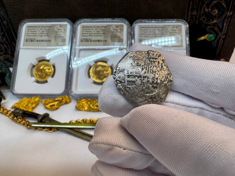 Bolivia 2 Reales "Atocha 1622 Shipwreck" Chest #1825 11