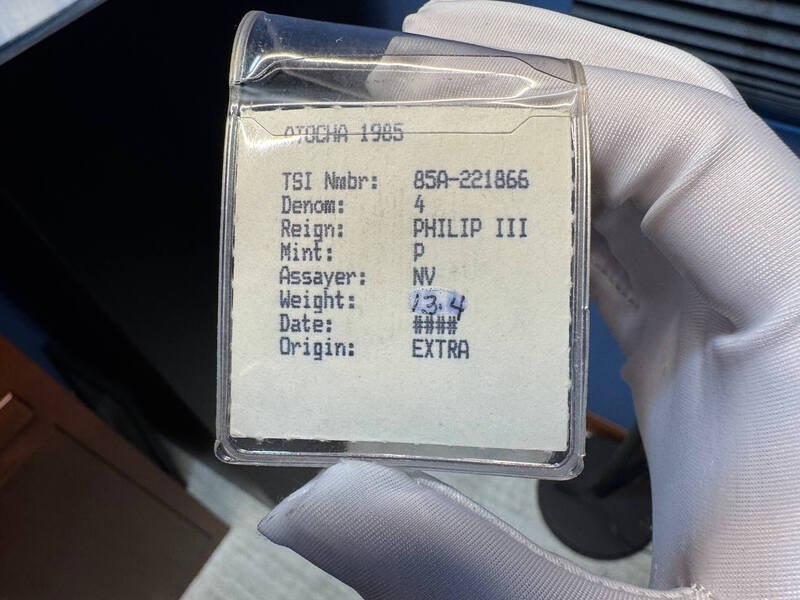 Bolivia 4 Reales 1598-1621 "Atocha 1622 Shipwreck" RAW 3