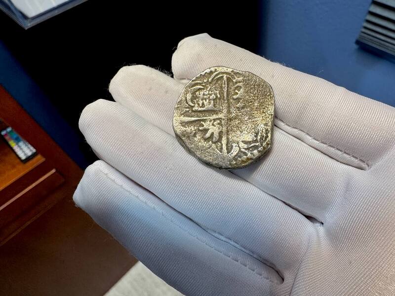 Bolivia 4 Reales 1598-1621 "Atocha 1622 Shipwreck" RAW 7