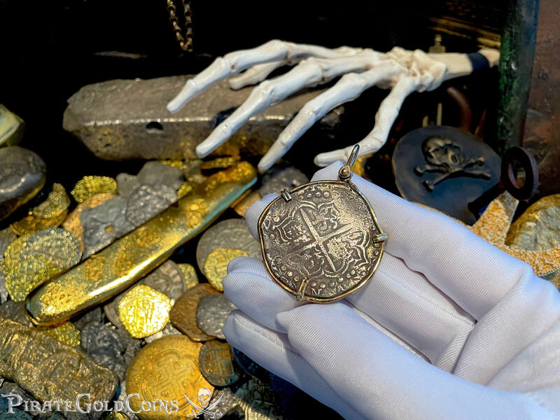 Bolivia 8 Reales 162x "Atocha 1622 Shipwreck" Pendant 3