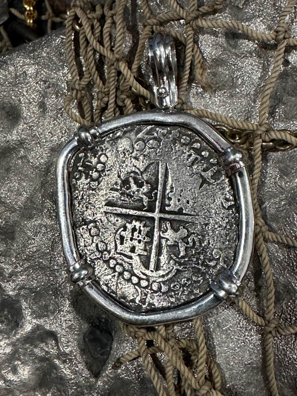 Bolivia 8 Reales 1598-1621 Partial Date "Atocha 1622 Shipwreck" Pendant 2