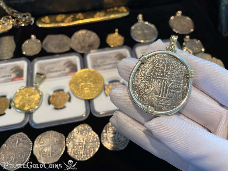 Bolivia 8 Reales 1598-1621 "Atocha 1622 Shipwreck" 14kt Prongs & Bail 8