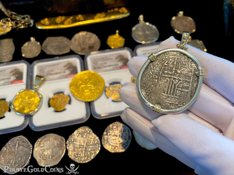 Bolivia 8 Reales 1598-1621 "Atocha 1622 Shipwreck" 14kt Prongs & Bail 9