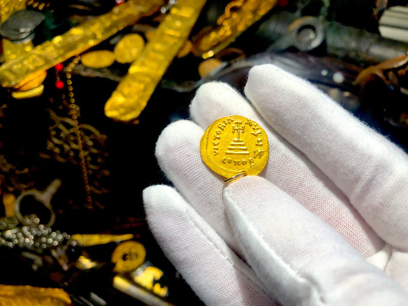 Byzantine Empire 613-645AD Heraclius Constantine/ Constantinople Pendant 12