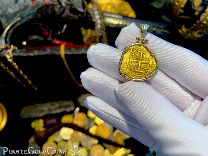 Colombia 2 Escudos 1621-1665 "Philip IV" 18kt Bezel 3