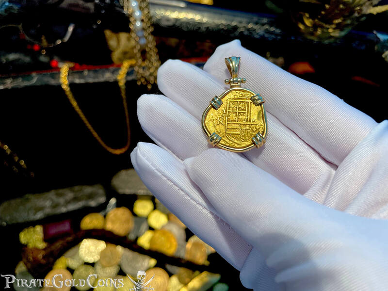 Colombia 2 Escudos 1621-1665 "Philip IV" 18kt Bezel 11