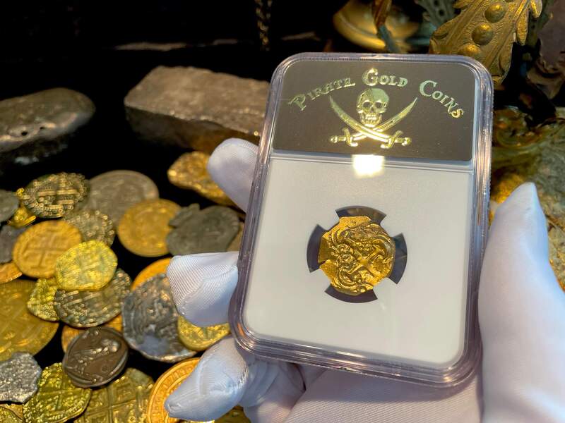 Colombia 2 Escudos 1694-1713 "1715 Fleet Shipwreck" NGC 61 4