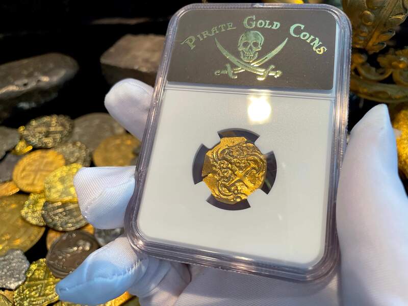 Colombia 2 Escudos 1694-1713 "1715 Fleet Shipwreck" NGC 61 5