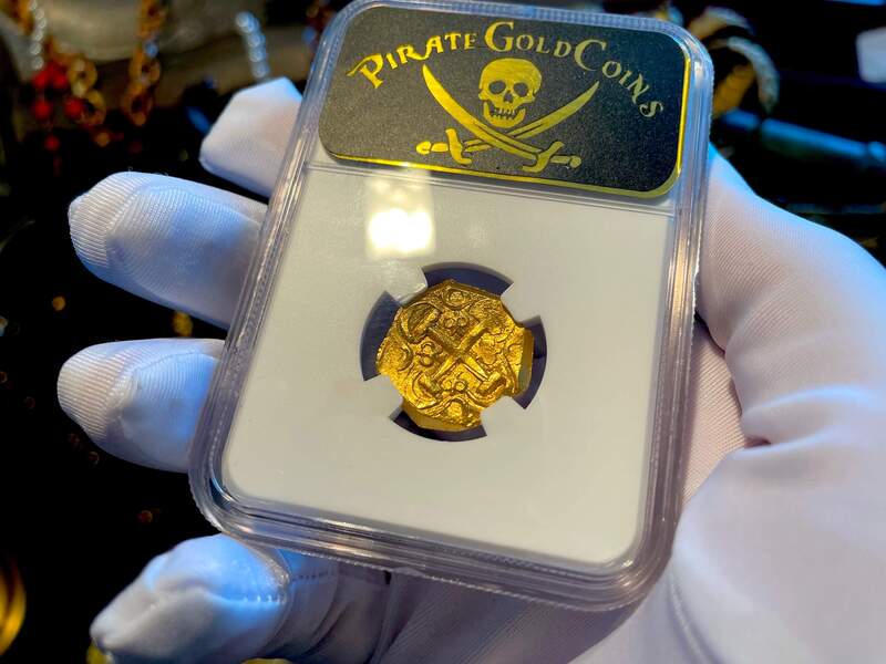 Pirate Gold Coins | Colombia 2 Escudos 36