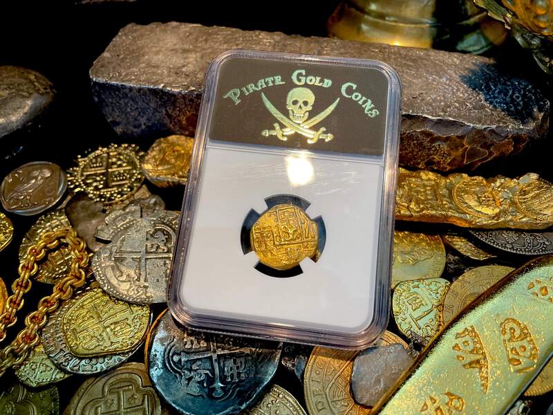 Colombia 2 Escudos 1700-13 "1715 Fleet Shipwreck" NGC 61 5