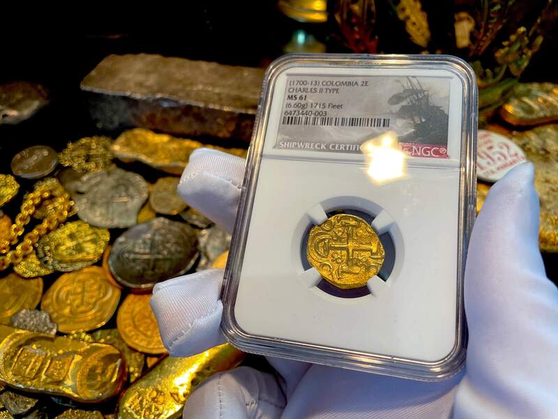 Colombia 2 Escudos 1700-13 "1715 Fleet Shipwreck" NGC 61 9