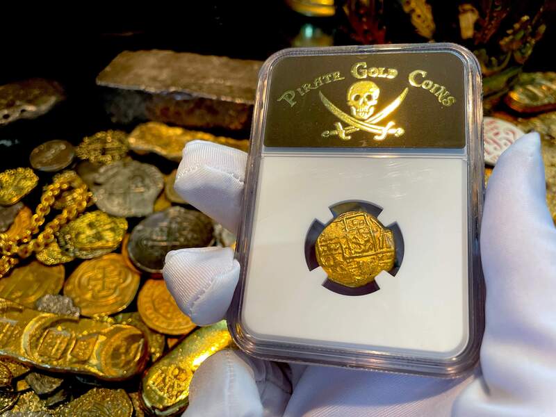 Colombia 2 Escudos 1700-13 "1715 Fleet Shipwreck" NGC 61 10