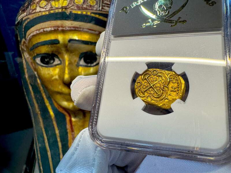 Colombia 2 Escudos 1700-14 "Charles III & Philip V" NGC 64 17