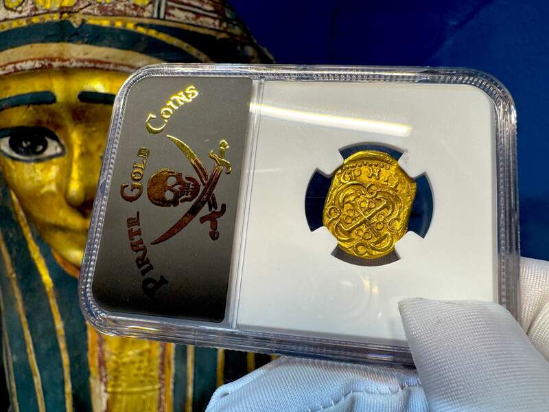 Colombia 2 Escudos 1700-14 "Charles III & Philip V" NGC 64 6